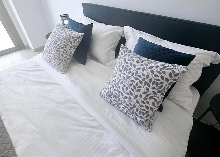 One Bedroom Apartment, Universal Residences